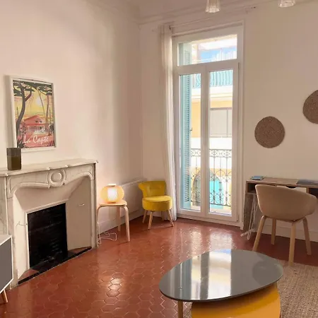 Leon Gautier Ii 6 People Center Lägenhet