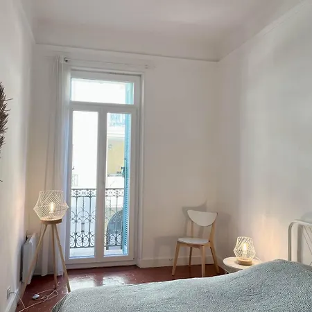 Lägenhet Leon Gautier Ii 6 People Center *